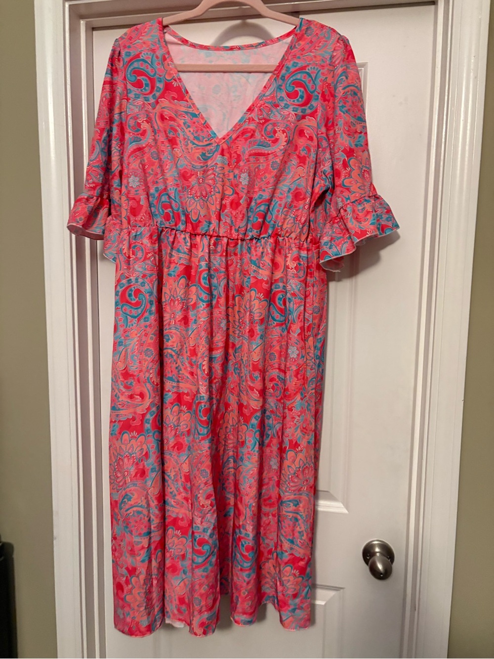 SHEIN Pink Curve V-Neck Dress